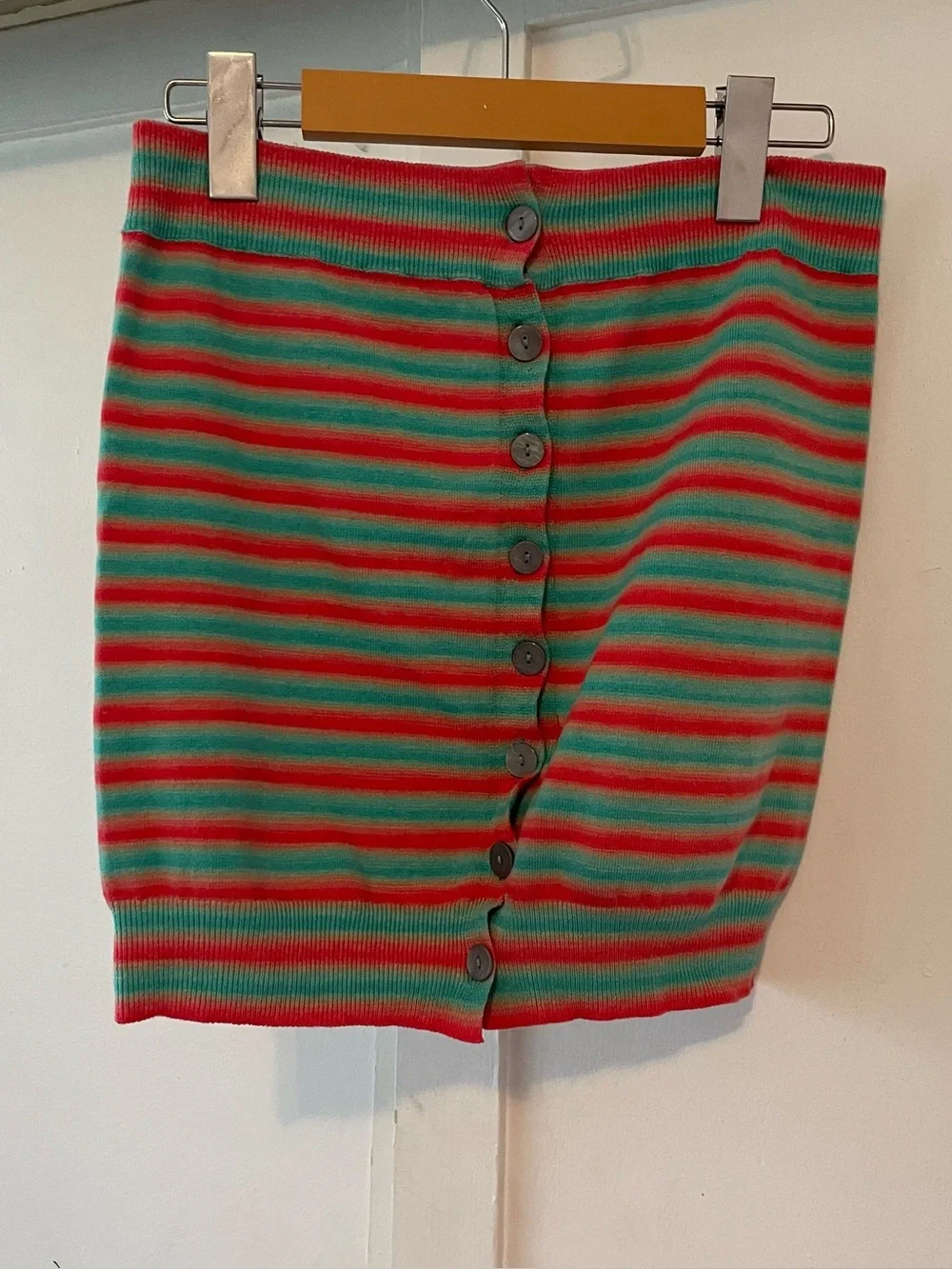 Gimaguas stripe button miniskirt - Picture 2 of 4